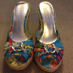 Never worn Jessica Simpson wedges