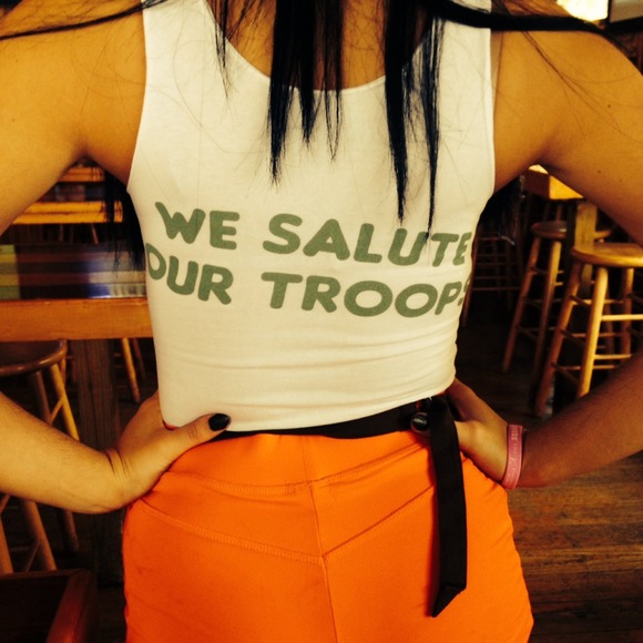 Hooters "Support The Troops" Lycra - Picture 1 of 2