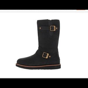 Looking for these uggs