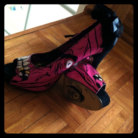 Zombie heels