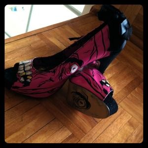 Zombie heels