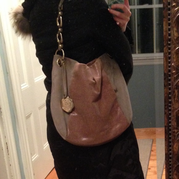 Hobo Bags are in! Vince Camuto suede & leather bag - Picture 4 of 4