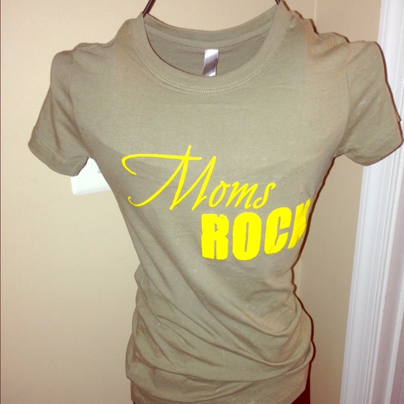 Moms Rock Tee