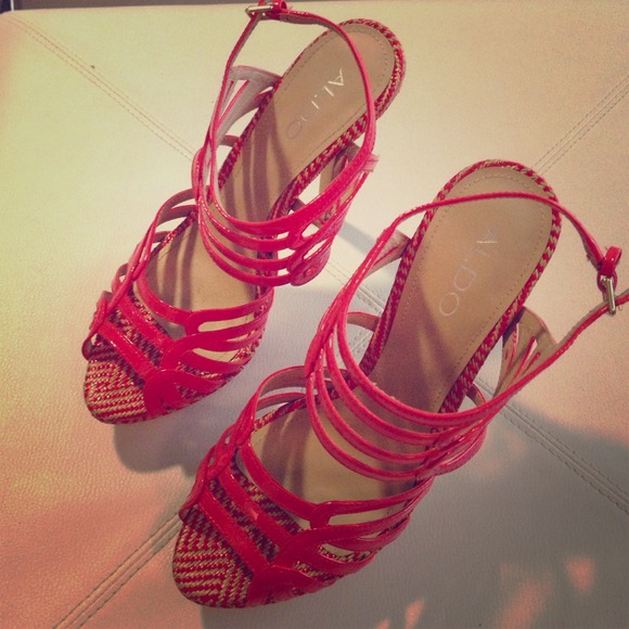 Coral Aldo shoes
