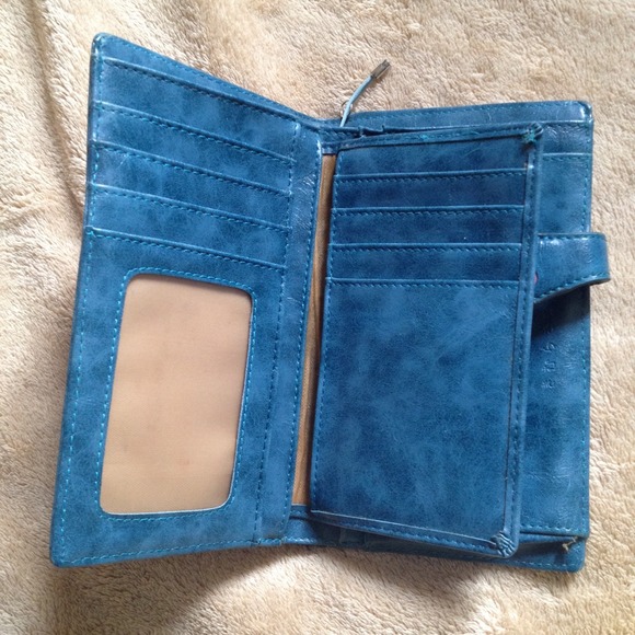 Butterfly wallet - Picture 2 of 3