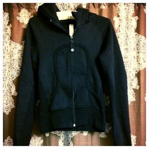 💛ONLY $35 till TUESDAY! Lululemon Scuba Hoodie