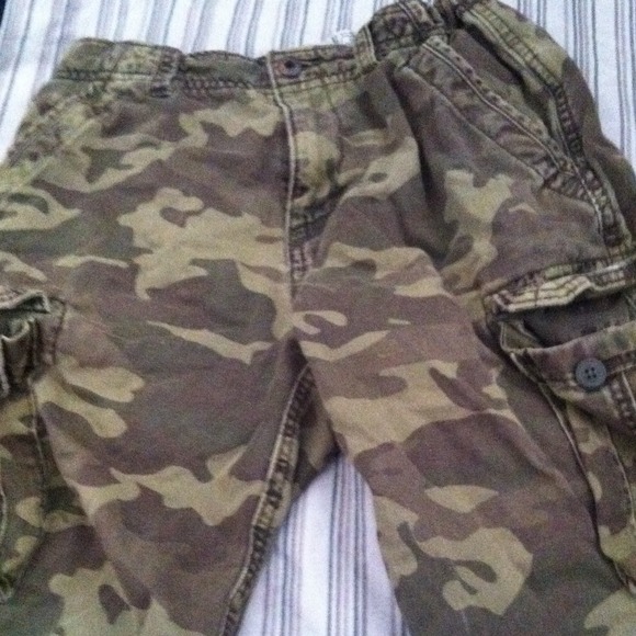 Camo cargo shorts .