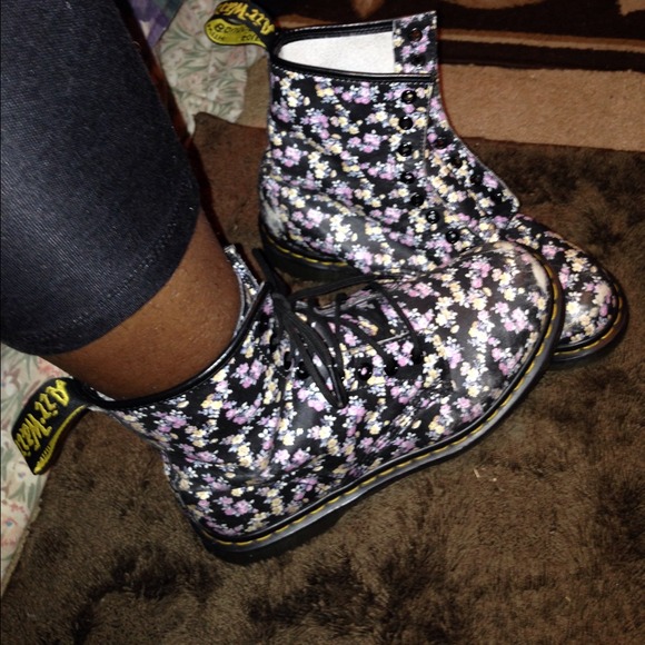 Floral Dr Martens