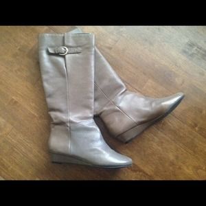 Steve Madden Grey Intyce Boots.