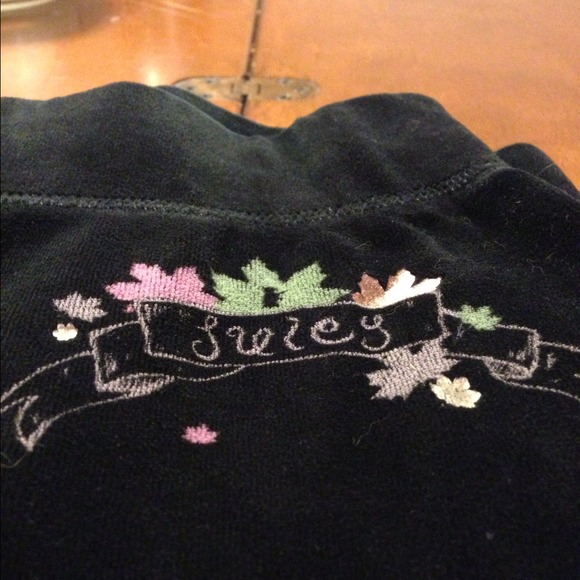 Like New Luxurious Juicy Velour - Picture 2 of 4