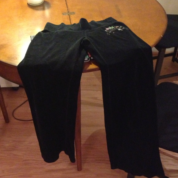 Like New Luxurious Juicy Velour - Picture 3 of 4