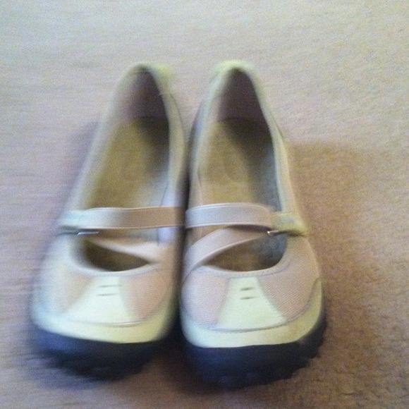 Provo mint green shoes