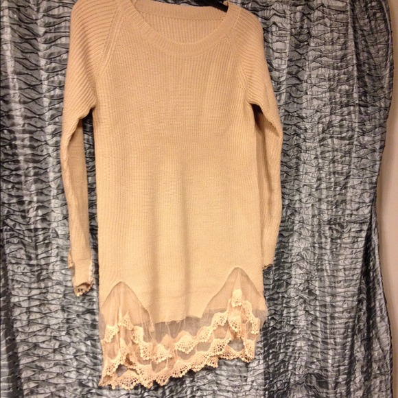 ❗️❗️SOLD❗️❗️Embellished lace long sweater