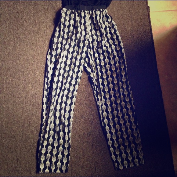 🚫‼️SOLD‼️🚫Tribal pants
