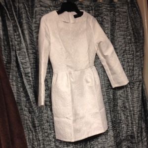 ❗️❗️SOLD❗️❗️Boutique white brocade dress