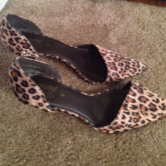 Leopard print heels🌟