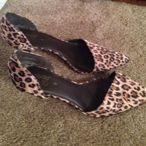 Leopard print heels🌟