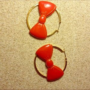 Gold and red bow earings!