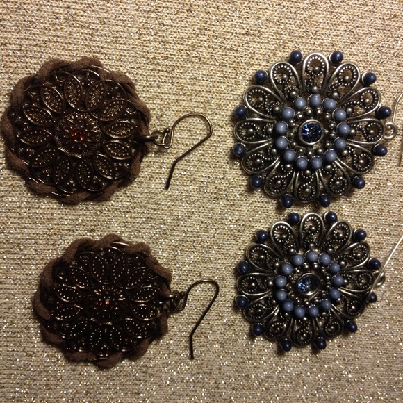 JEWELRY BUNDLE - Picture 3 of 3