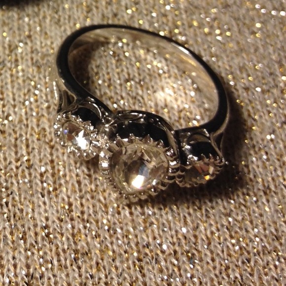 RING BUNDLE - Picture 4 of 4