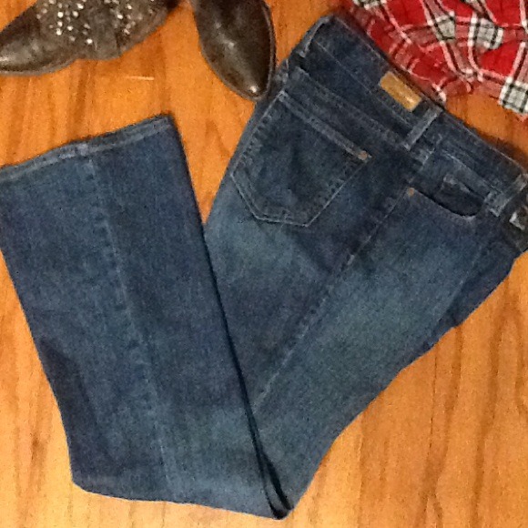 Eddie Bauer Classic Boot cut jeans.  Barely worn.