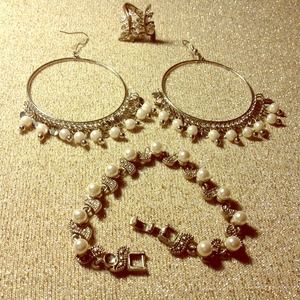 Silver and pearl jewelry bundle!