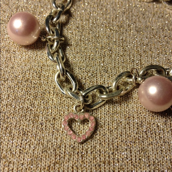 J-Low pink pearl and heart, silver bracelet. - Picture 2 of 2