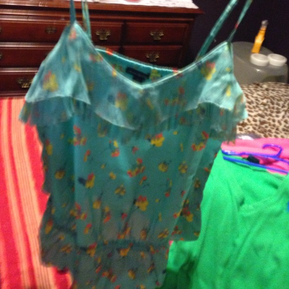 American eagle top - Picture 2 of 3
