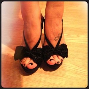 Strappy Chinese Laundry wedges