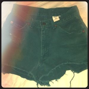 dark green Levi's vintage high waisted shorts