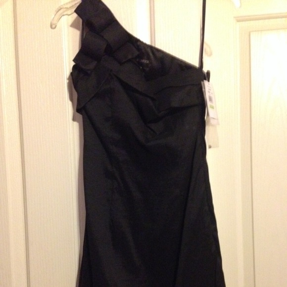 Size 4 Jessica McClintock dress.