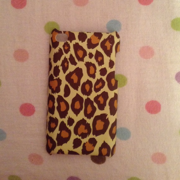 Two iPod touch 4th generation cases. - Picture 2 of 4