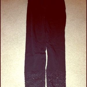 Black leggings with lace