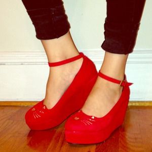 Cat Platforms Red