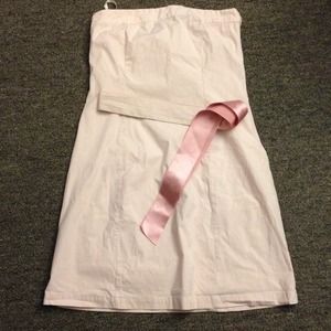 Strapless dress with belt