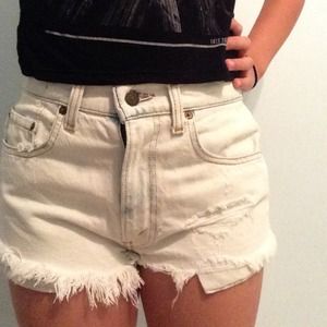 high waisted Levi's