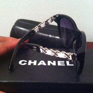 🚫🚫SOLD🚫🚫Authentic Chanel sunglasses
