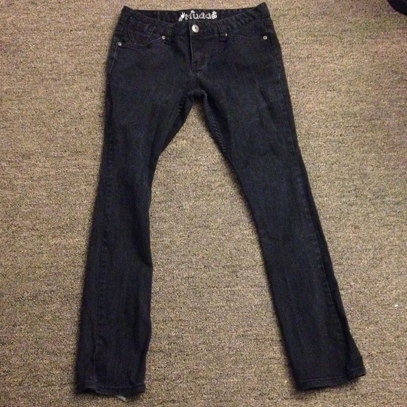 Black skinny jeans