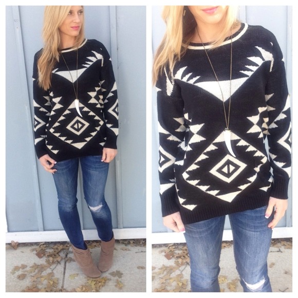 Sweaters - Wool blend black and cream sweater