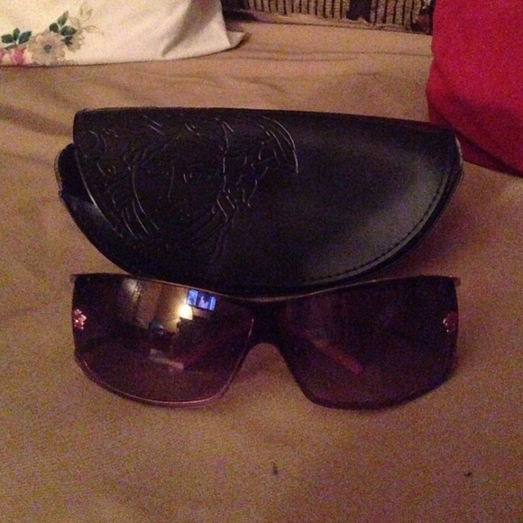 Versace pink glasses 💯 Authentic