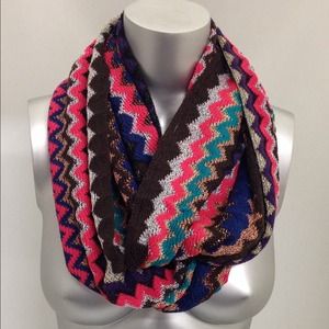 🎉HOST PICK🎉 MULTI LUREX ZIG ZAG INFINITY SCARF