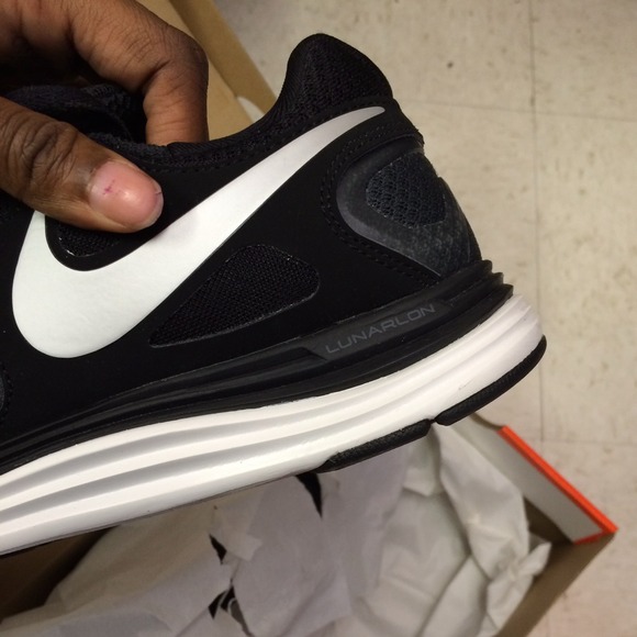 Brand new Nike Lunarflash sneakers - Picture 3 of 4
