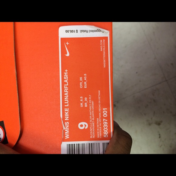 Brand new Nike Lunarflash sneakers - Picture 4 of 4