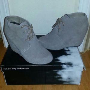 Dolce Vita Taupe Suede bootie
