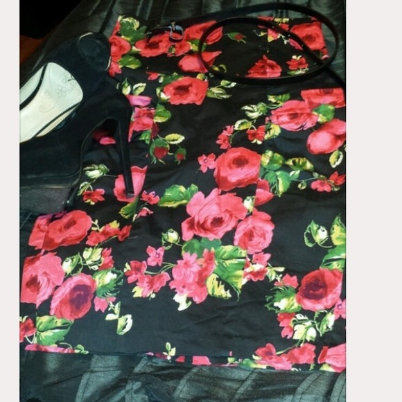 Floral pencil skirt from Windsor