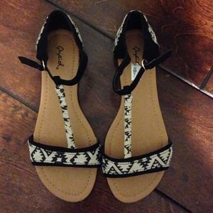 Black & white sandals!