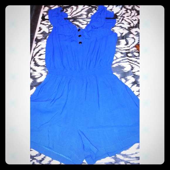 ❌Sold❌Blue romper from f21