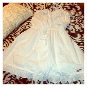 White adorable hollister dress!
