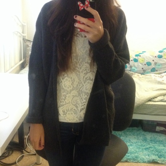 ❌SOLD❌Brandy Melville Caroline - Picture 2 of 3