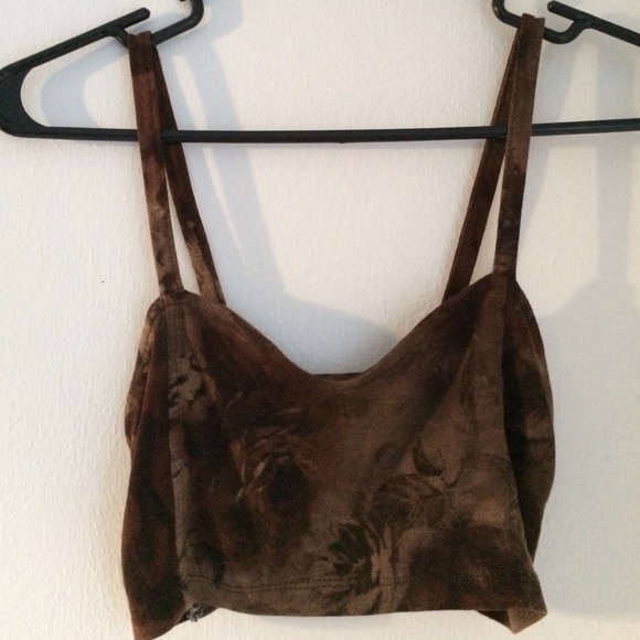 S O L D💥 Brandy Melville caged bralette